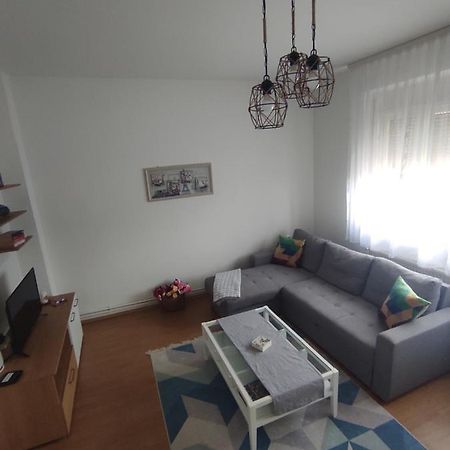 Welcome Apartman トゥズラ エクステリア 写真
