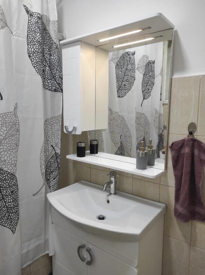 Welcome Apartman トゥズラ エクステリア 写真